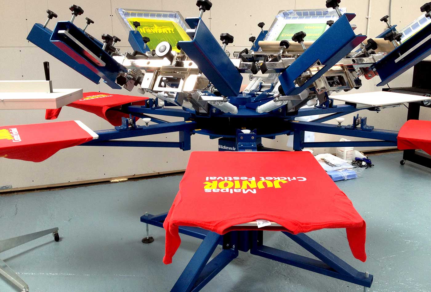 Screen Printing vs Direct To Garment (DTG) Printing (Which Method is  BEST & Why?) 